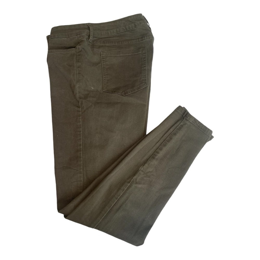 Joe Fresh High Rise Skinny Jean Jegging. Size 31 (Size 9 US).  Olive Color.